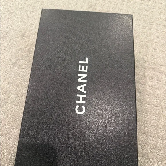 CHANEL Metallic Silvered/Black Flats size 36.5